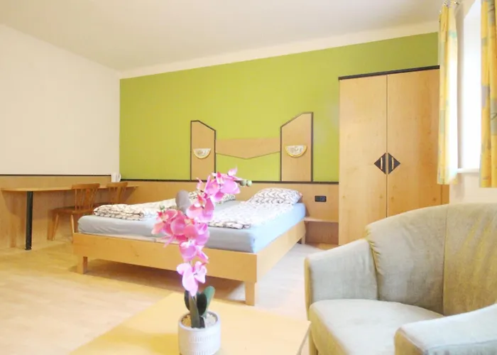 מלון דירות Family In Huetteldorfer Strasse Area *
